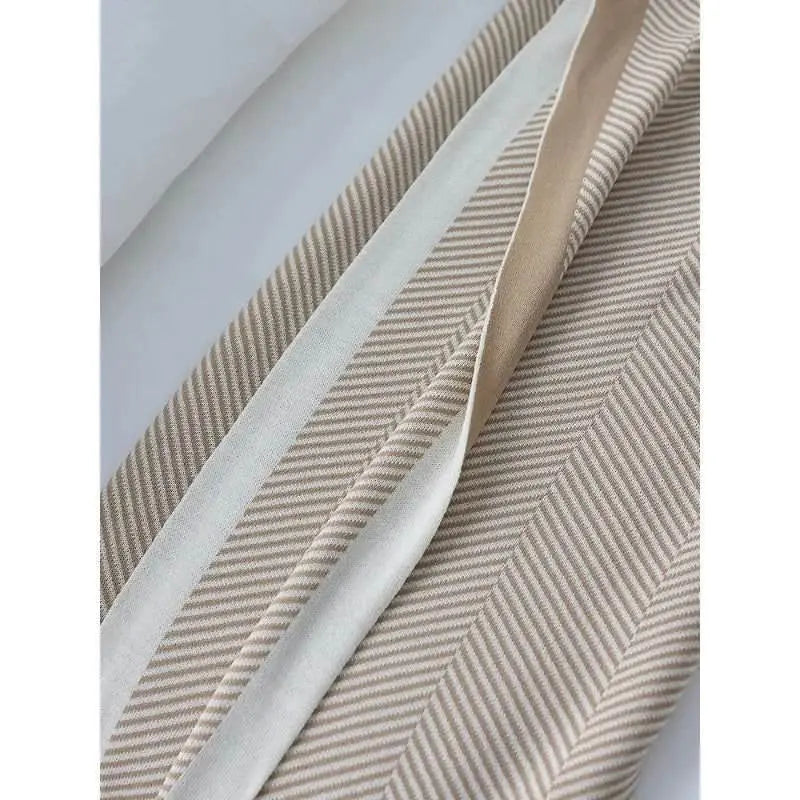 Beige Nordic Style Knitted Throw 130x180cm - Serenity Factory